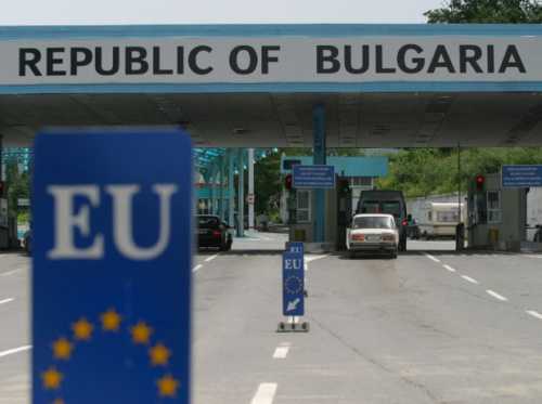 Heavy Traffic at Bulgaria Border Crossing Points with Greece, Turkey