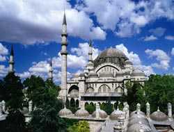Restored Suleymaniye Mosque to open at Eid el-Adha