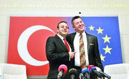 Singer Şentürk becomes Turkey’s honorary EU ambassador