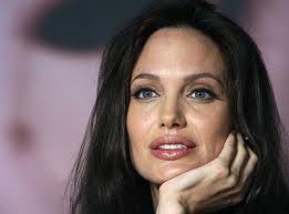 Turkey: Jolie can visit Syrian refugees