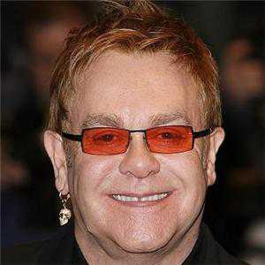 King of Pop Elton John woos İstanbul audience