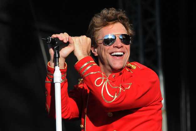 Jon Bon Jovi Undergoes Knee Surgery, Talks Richie Sambora’s Health