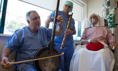 Turkish doctors call the tune with traditional musical cures
