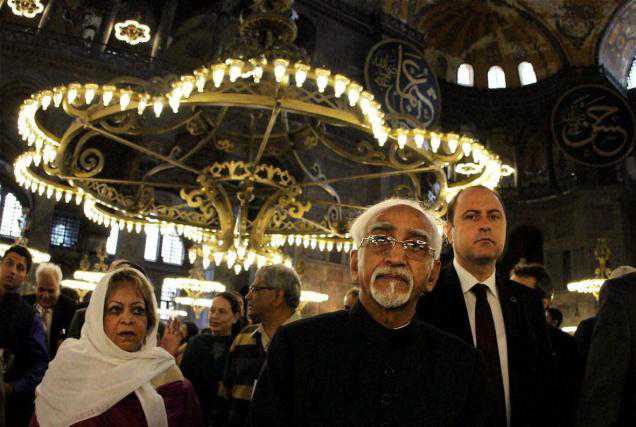 In Istanbul, Ansari keeps his date with ancestor’s mosque