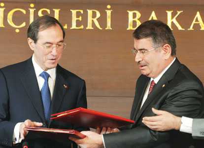 France, Turkey sign security agreement for cooperation