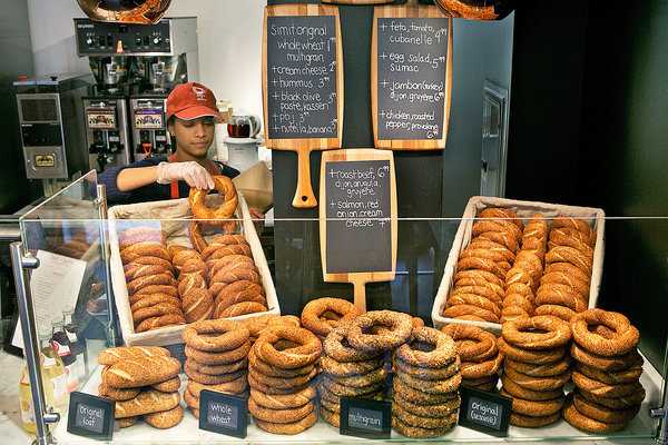 Simit in America – Turkish Breads Seek a Niche in the Bagel Capital