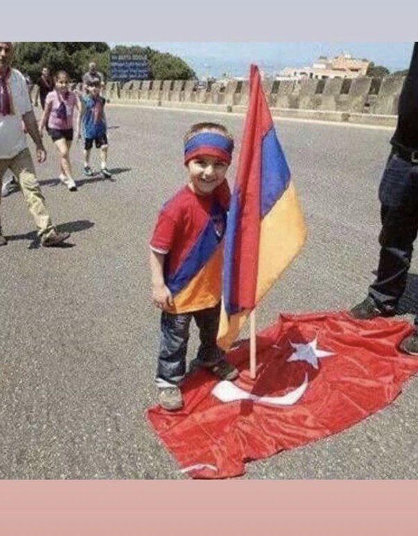 armenian kids turkish flag
