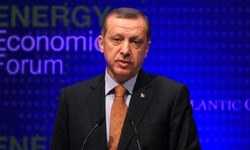Suriye meselesi, daha forumun açılışında etkisini göstermeye başladı. Katılımcılar, Başbakan Tayyip Erdoğan kürsüye geldiğinde de en çok Suriye konusundaki mesajlarını merak ediyordu. - 14996471