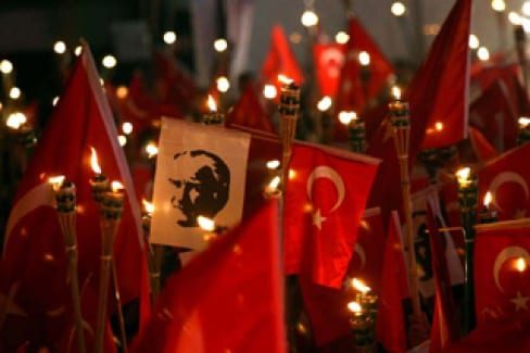 Şiddet, saldırı, yakma, yıkma günlük olaylardan oldu… - turkiye cumhuriyeti bayrak