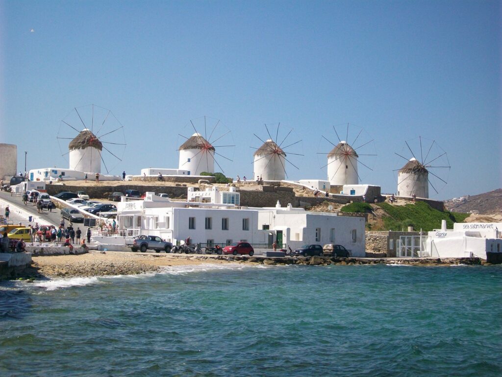 Yunanistan turizmde Türkiye ile arayı açıyor. “Ucuz ülke” imajı ile dolup taşan Yunanistan’ın en yoğun misafirleri ise Türkler. - katakolo degirmen yunanistan