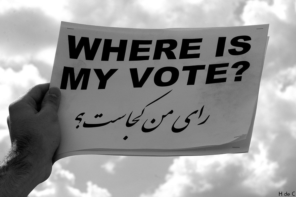 İran'da cumhurbaşkanlığı makamının meşruiyeti, halkın oyları kadar dini liderin onayına da bağlıdır. Bu süreçte, liderin (velayet-i fakih) cumhurbaşkanını onaylaması, göreve başlamanın ön koşulu olarak görülür. - iranda oylama baskanlik secimi ve oyum nerede kampanyasi