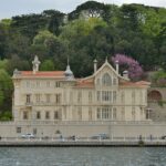 - Wooden building on the Bosphorus bogazda huber kosku