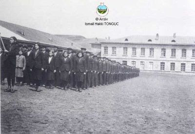 Köylüye aydınlık fikir taşıyan öğretmeni yetiştiren Köy Enstitülerinin kapatılmasının üzerinden 101 yıl geçti. - koy enstituleri ismail hakki tonguc